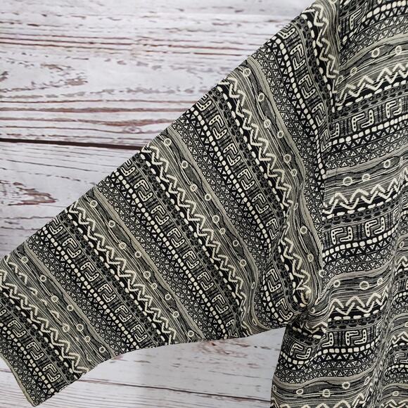 Chico's Women's Tribal Print Button Up 3/4 Sleeve Top Shirt Jacket Size 3 - Picture 4 of 12